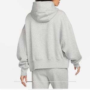 Oversized Nike sweatshirt